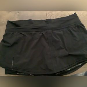 COPY - LuluLemon crossover black skort